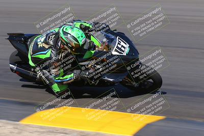 media/Oct-08-2022-SoCal Trackdays (Sat) [[1fc3beec89]]/Turn 7 Inside (145pm)/